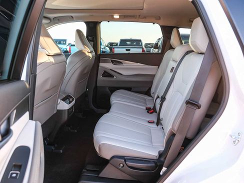 Used 2026 INFINITI QX60 Luxe w/ Cargo Package FWD image 22
