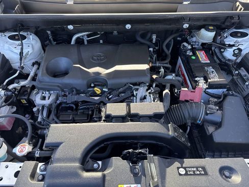 Used 2020 Toyota RAV4 XLE Premium image 34