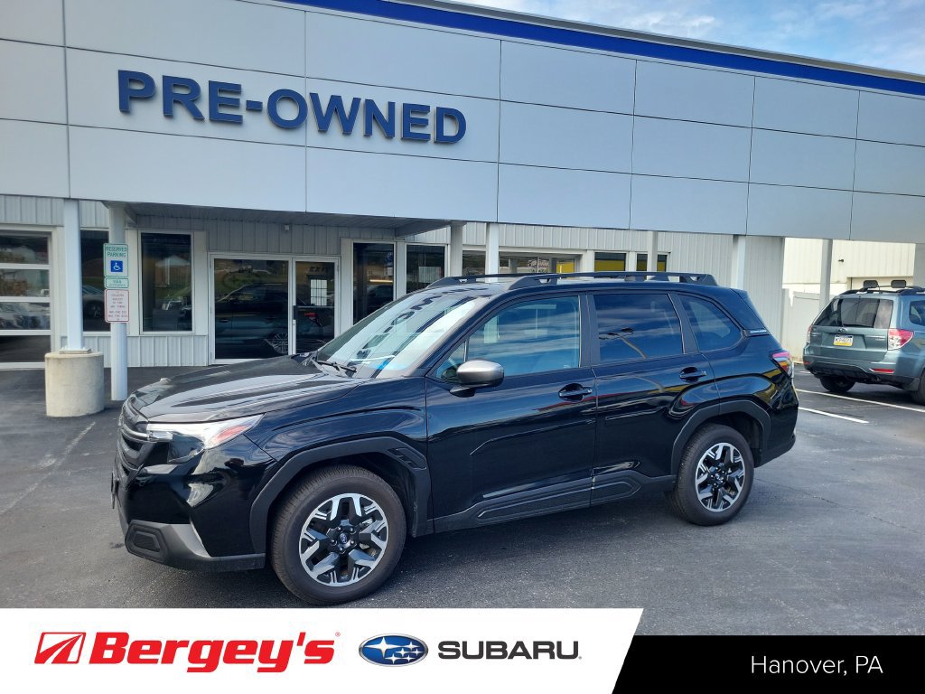 Used 2025 Subaru Forester Premium w/ Convenience Package #1 AWD/4WD image 1