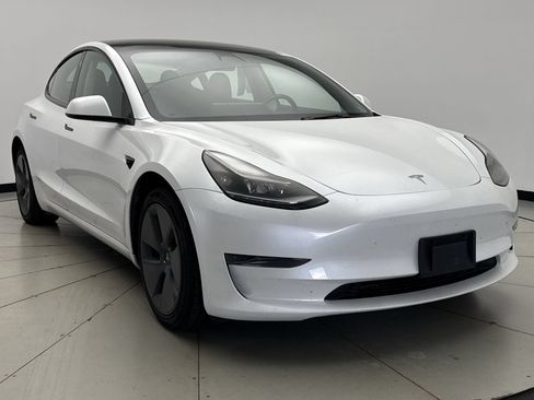Used 2023 Tesla Model 3 Standard Range RWD image 7