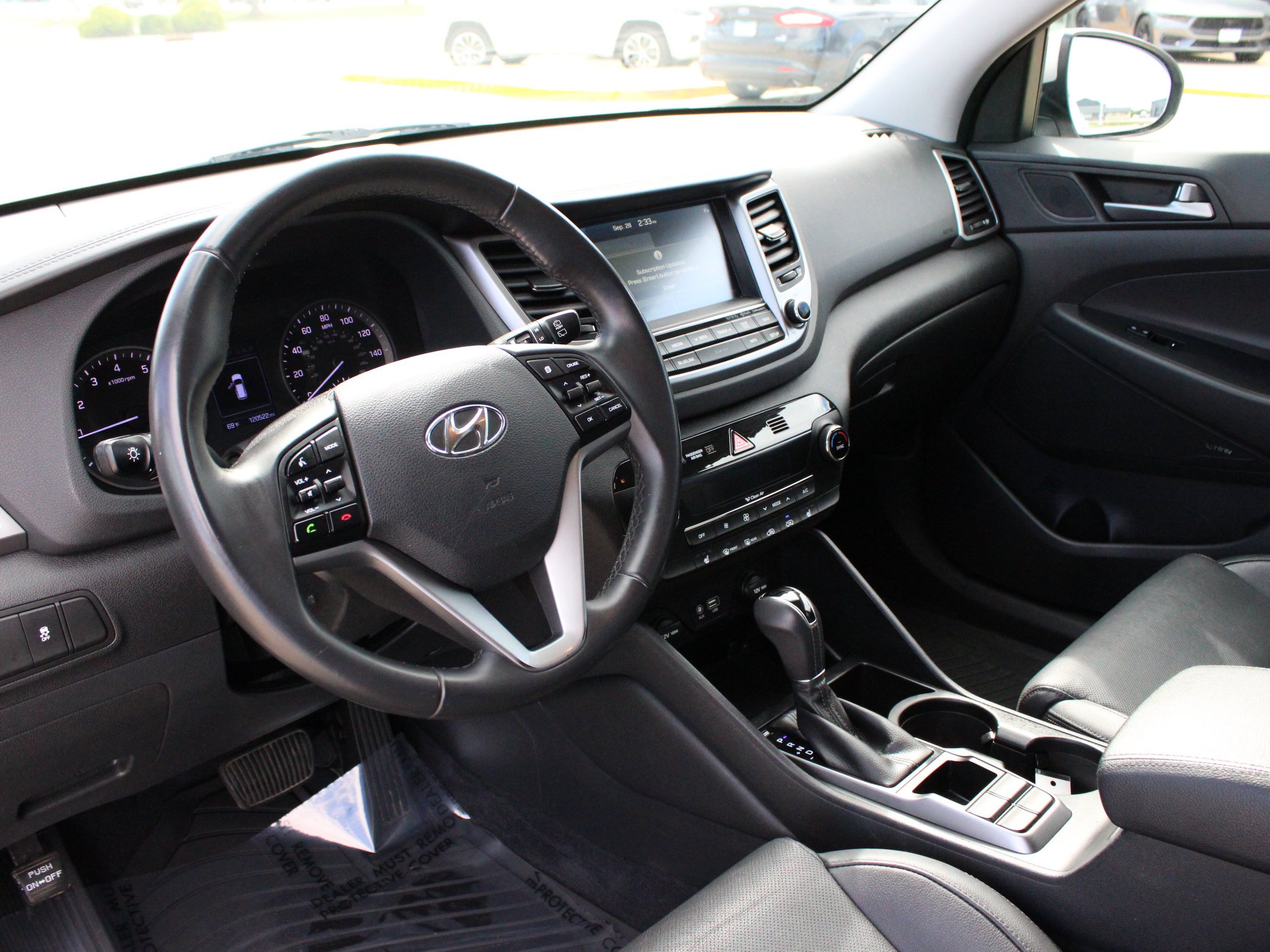 Used 2017 Hyundai Tucson SE Plus AWD/4WD image 13