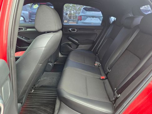 Used 2023 Honda Civic Sport image 32