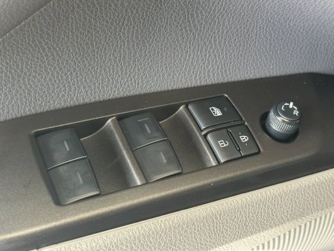 Used 2024 Toyota Camry LE w/ Convenience Package FWD image 12