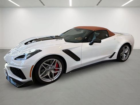 Used 2019 Chevrolet Corvette ZR1 RWD image 1