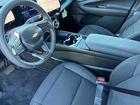 Used 2026 Chevrolet Blazer EV LT FWD image 11