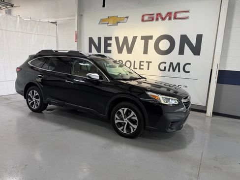 Used 2022 Subaru Outback Touring XT w/ Popular Package #2 AWD/4WD image 2