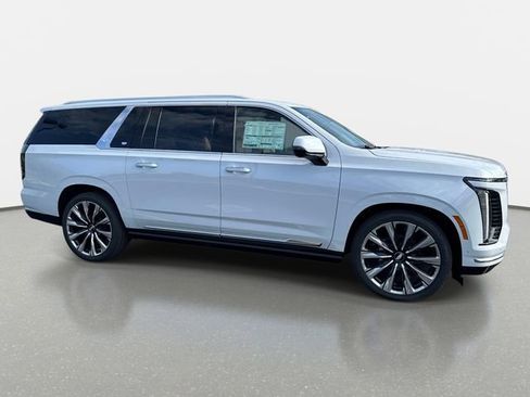 New 2026 Cadillac Escalade ESV Luxury w/ Touring Package AWD/4WD image 9
