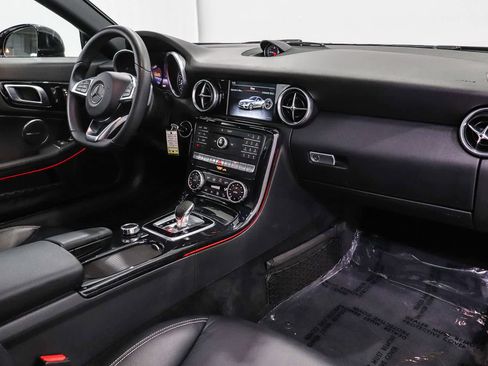 Used 2020 Mercedes-Benz SLC 300 image 12
