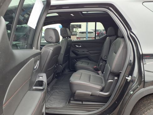 Used 2023 Chevrolet Traverse RS w/ LPO, Floor Liner Package AWD/4WD image 11