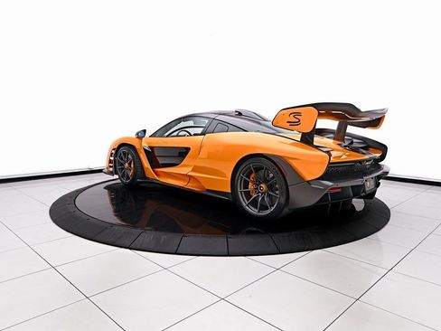 Used 2019 McLaren Senna image 7