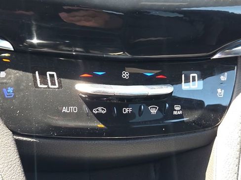 Used 2024 Cadillac XT6 Sport w/ Technology Package image 21