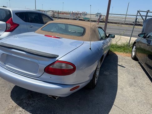 Used 2000 Jaguar XK8 Convertible RWD image 10