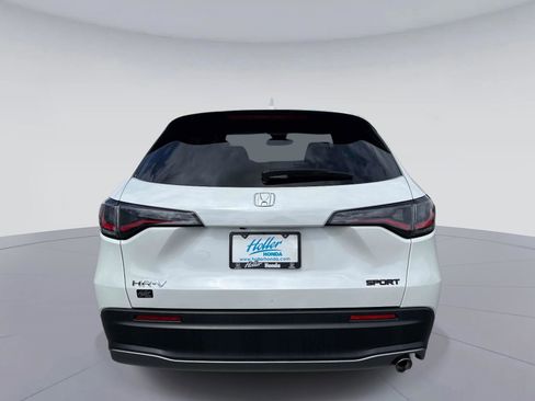 Certified 2024 Honda HR-V Sport image 5