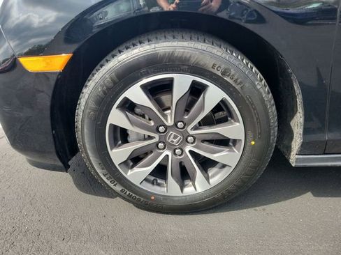 Used 2024 Honda Odyssey EX-L image 17