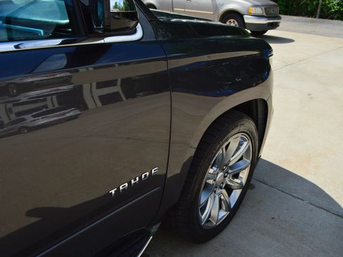 Used 2015 Chevrolet Tahoe LTZ AWD/4WD image 10