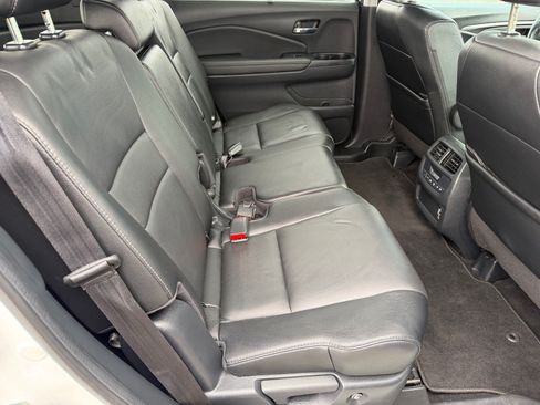 Used 2022 Honda Pilot Special Edition image 13