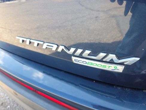 Used 2017 Ford Edge Titanium w/ Equipment Group 301A image 5