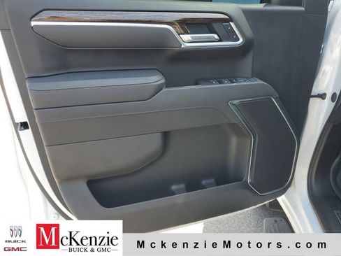 Certified 2026 GMC Sierra 1500 SLE AWD/4WD image 8