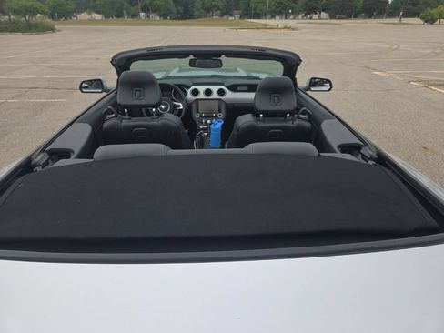 Used 2015 Ford Mustang Premium RWD image 13