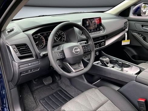 New 2026 Nissan Rogue SV image 7