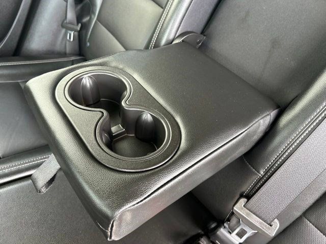 Used 2022 GMC Terrain SLT w/ Infotainment Package II FWD image 39
