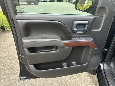 Used 2014 GMC Sierra 1500 SLE w/ SLE Value Package image 16