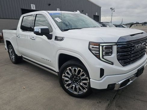 Used 2024 GMC Sierra 1500 Denali Ultimate image 2