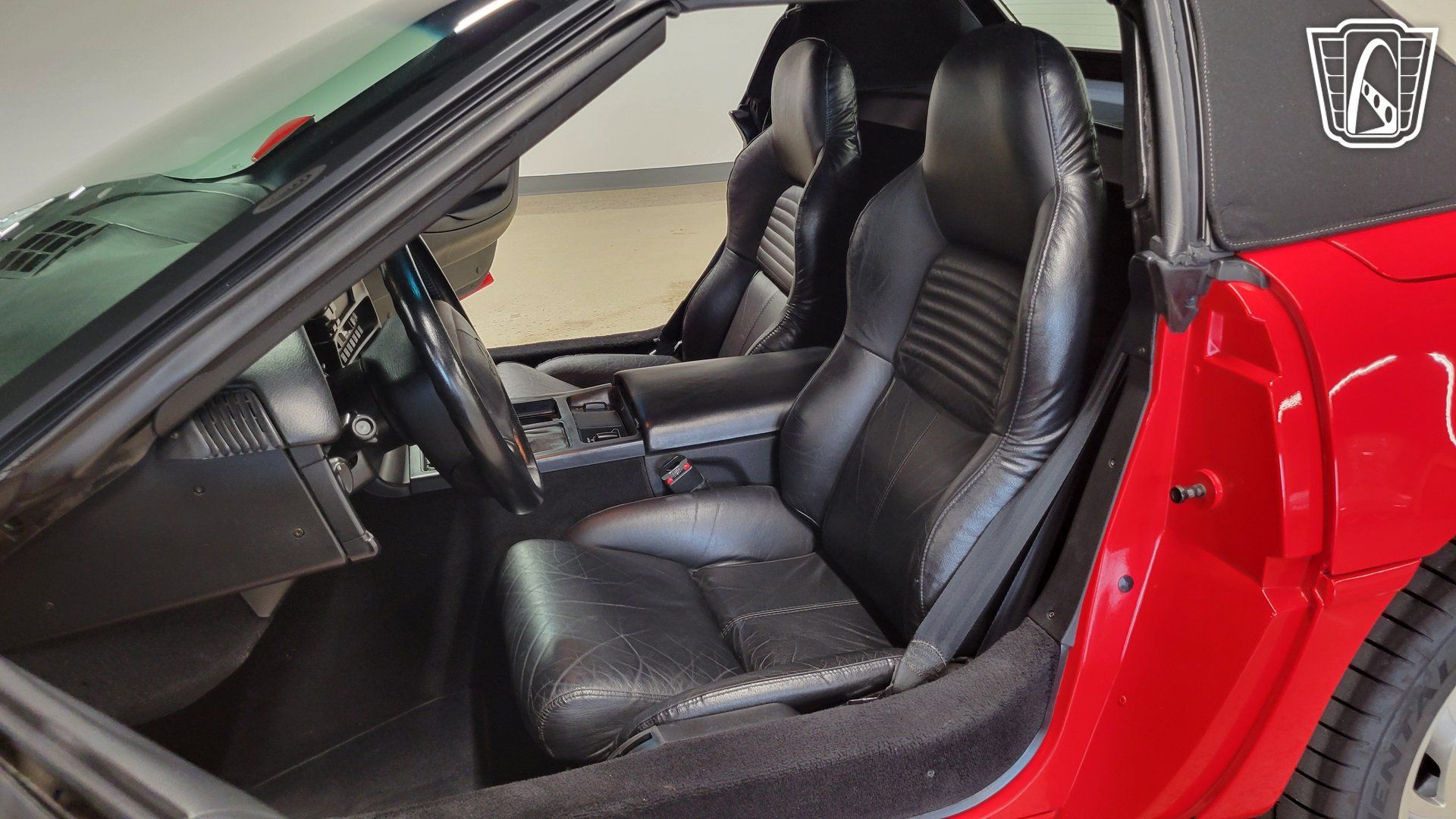 Used 1996 Chevrolet Corvette Convertible RWD image 9