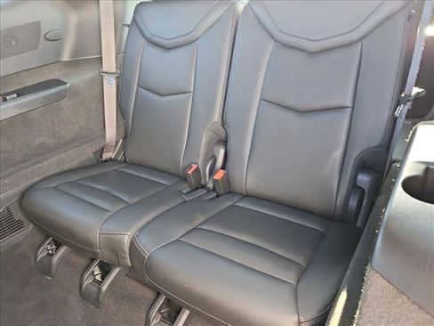 Used 2024 Cadillac XT6 Premium Luxury image 19