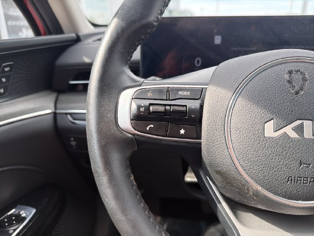 Used 2025 Kia K5 EX FWD image 27