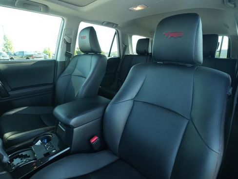 Used 2021 Toyota 4Runner TRD Off-Road Premium w/ Moonroof Package AWD/4WD image 40