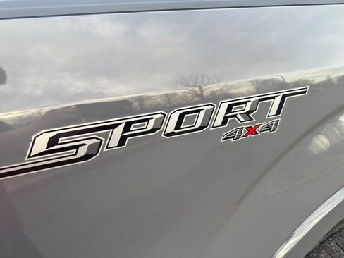 Used 2018 Ford F150 Lariat w/ Equipment Group 502A Luxury AWD/4WD image 8