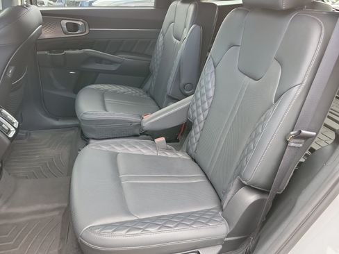 Used 2022 Kia Sorento SX FWD image 14