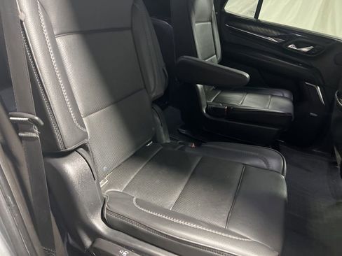 Used 2021 GMC Yukon Denali w/ Denali Premium Package image 38