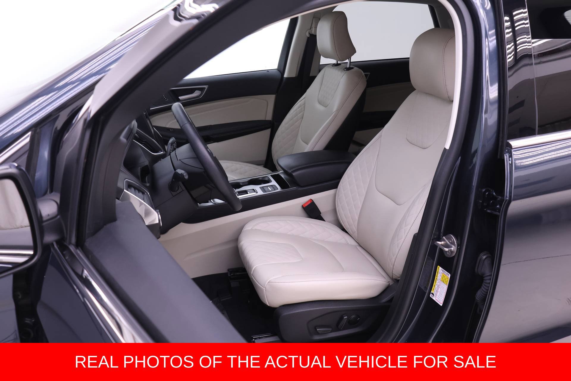 Used 2024 Ford Edge Titanium AWD/4WD image 4