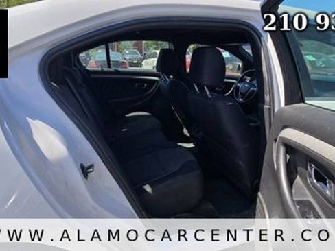 Used 2018 Ford Taurus SEL w/ Equipment Group 201A AWD/4WD image 19