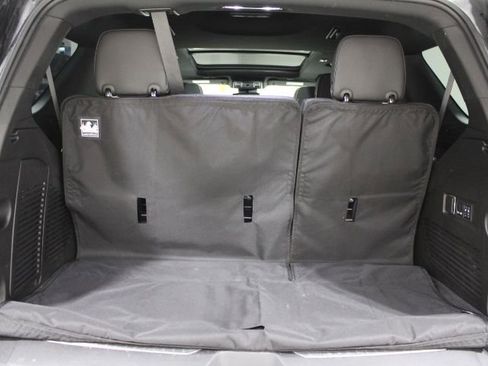 Used 2024 Chevrolet Tahoe Premier AWD/4WD image 14