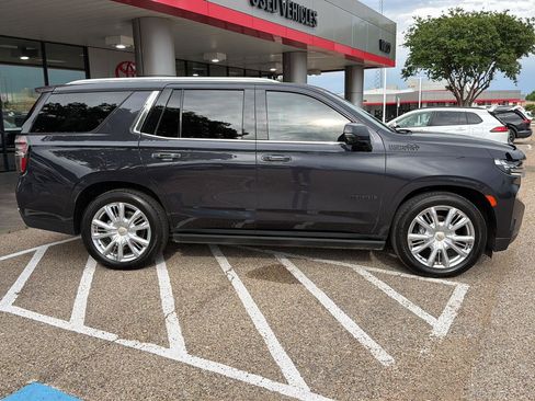 Used 2023 Chevrolet Tahoe High Country AWD/4WD image 2