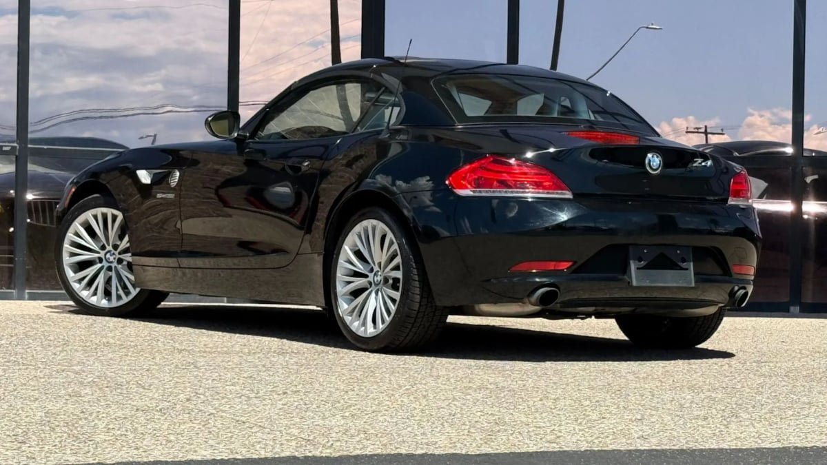 Used 2012 BMW Z4 sDrive35i RWD image 13