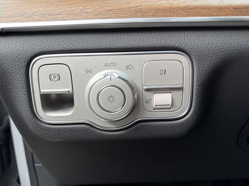 Certified 2025 Mercedes-Benz GLE 450 4MATIC image 20