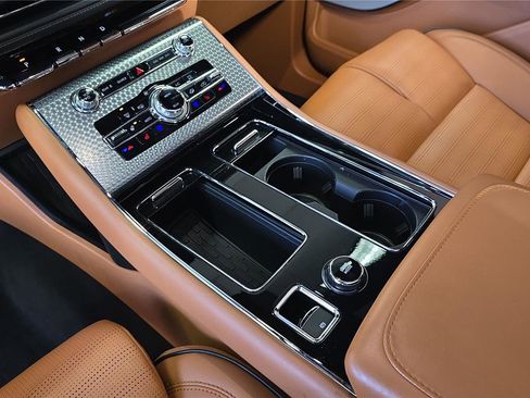 Used 2023 Lincoln Aviator Black Label Grand Touring image 23