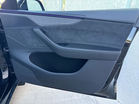 Used 2026 Tesla Model Y 2WD image 30