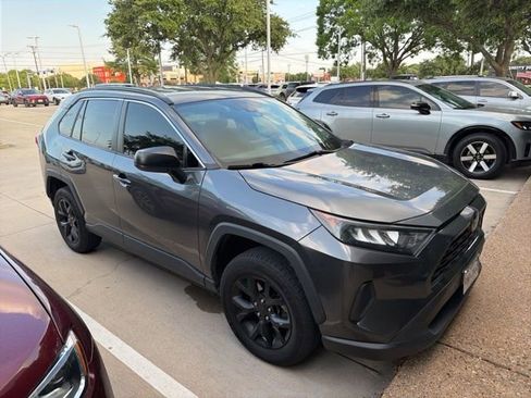 Used 2021 Toyota RAV4 LE FWD image 1