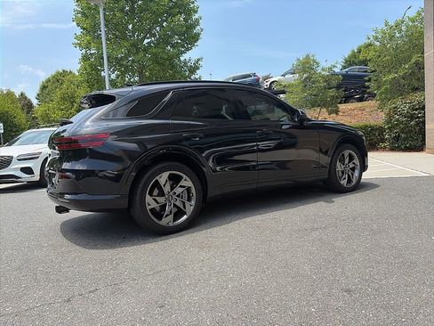 Used 2024 Genesis Electrified GV70 AWD/4WD image 3