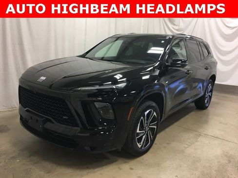 Used 2025 Buick Enclave Sport Touring image 8