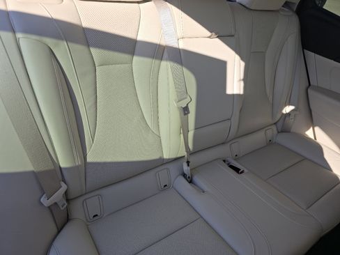 Used 2021 Buick Envision Essence image 27