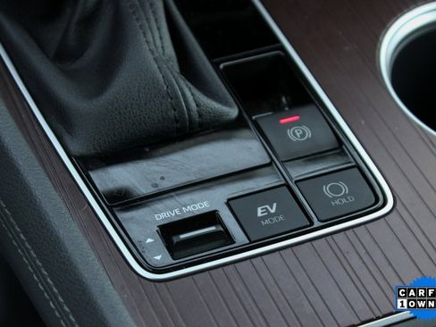 Used 2023 Toyota Sienna XLE image 28