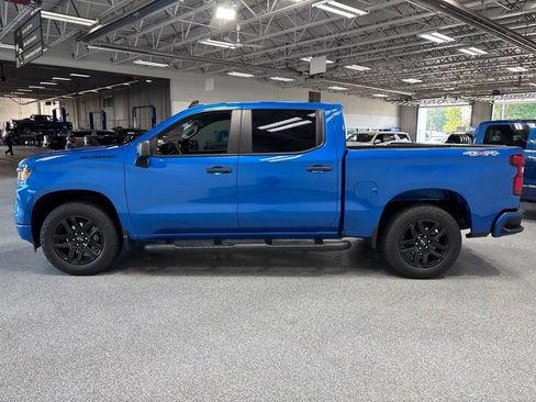 Used 2024 Chevrolet Silverado 1500 Custom w/ Turbomax Blackout Package AWD/4WD image 4