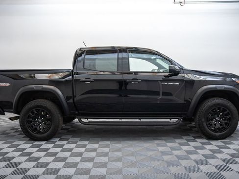 Used 2025 Chevrolet Colorado Trail Boss AWD/4WD image 4
