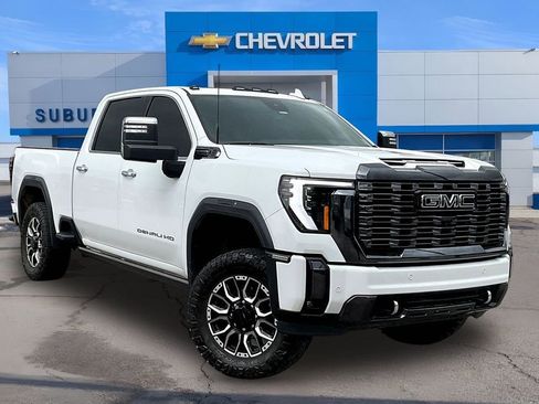 Used 2024 GMC Sierra 2500 Denali Ultimate AWD/4WD image 10